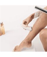 Silk-épil 5 Epilator with 3 extras and pouch